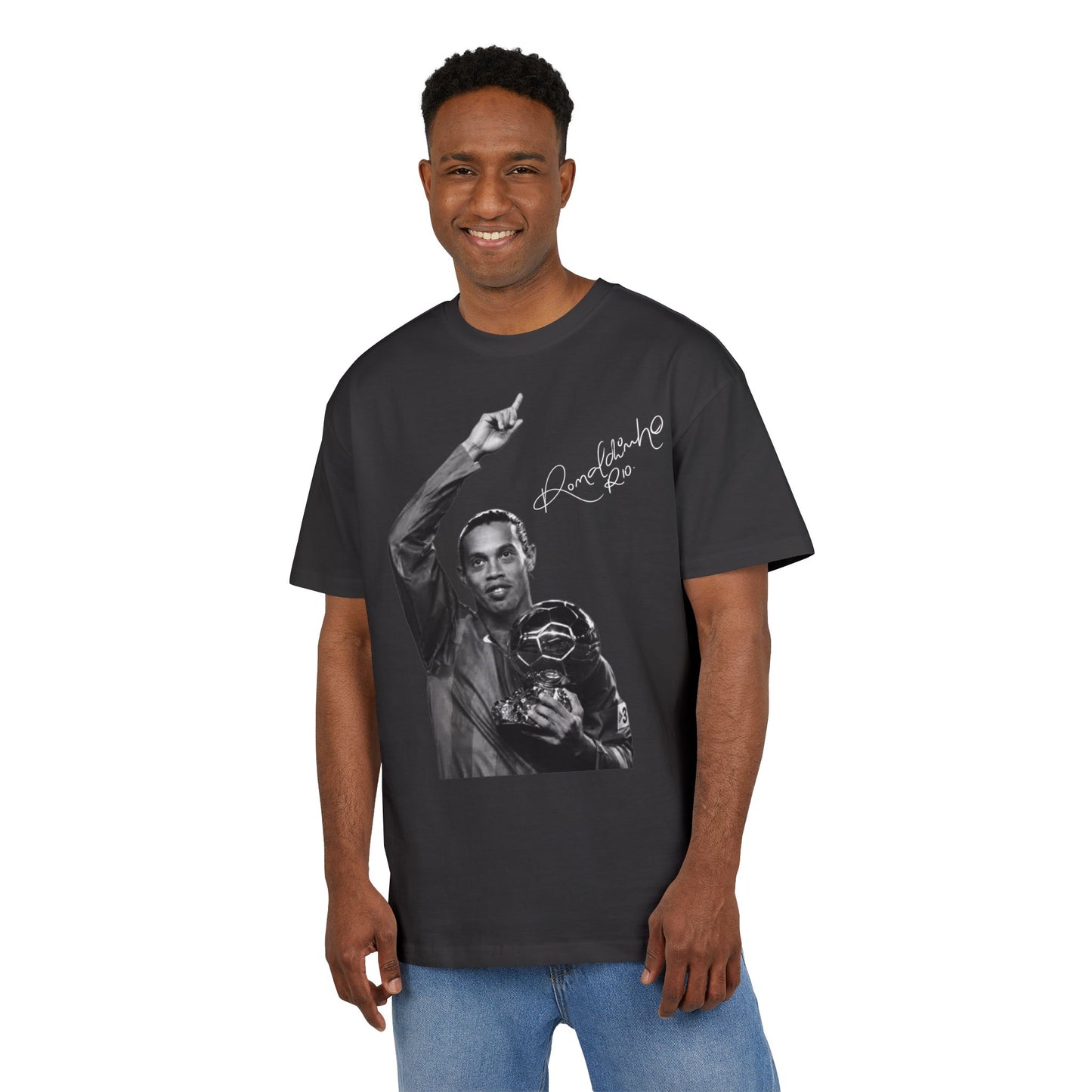 Camiseta Oversize Ronaldinho – Balón de Oro Edition